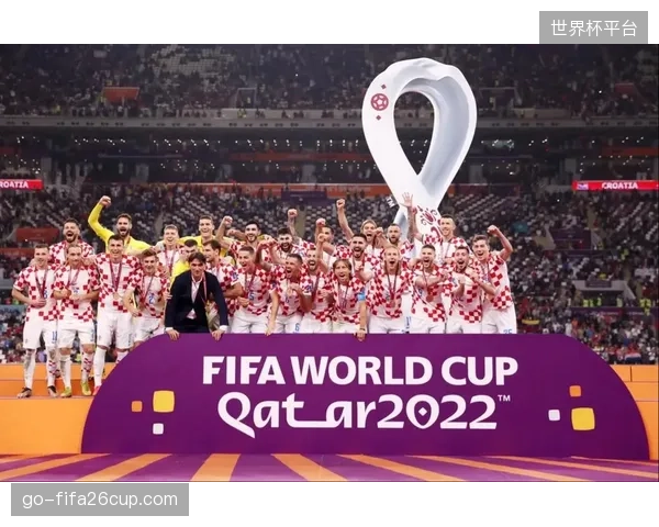 加拿大队史最强阵容出征本土世界杯，目标是打破此前两届世界杯0分的尴尬纪录。